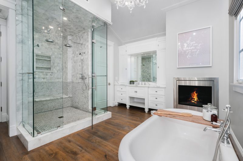 Luxury Bathtub and Shower Combos